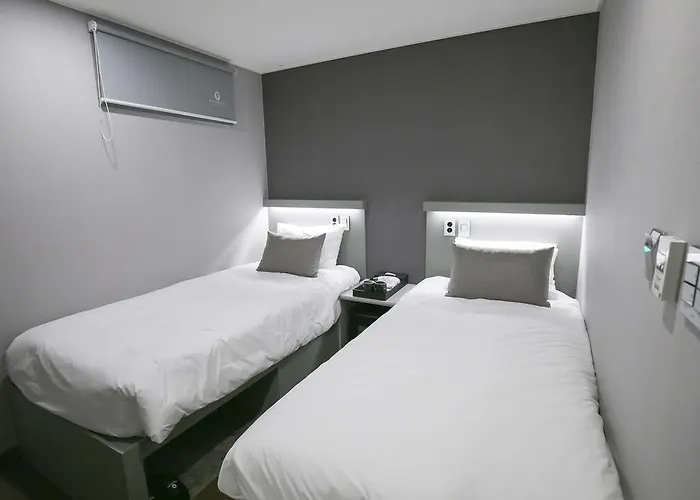 Philstay Myeongdong Station Pensión 2*